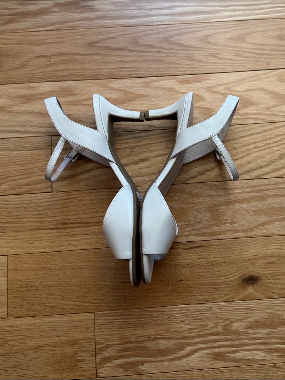 le chateau Brand new leather Neutral Beige Strappy Open-Toe Mid-Heel Sandals